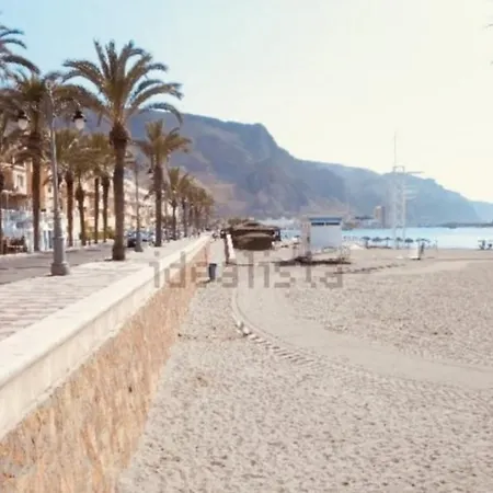 Town Centre 1-Bed Apartment In Nerja *