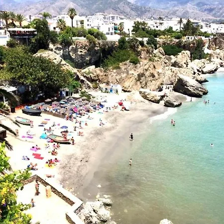 Town Centre 1-Bed Apartment In Nerja *