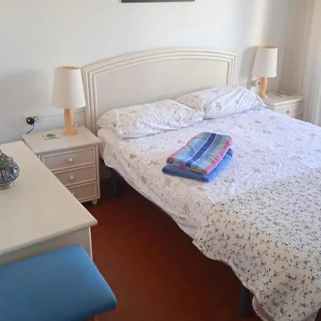 Town Centre 1-Bed Apartment In Nerja * Nerja